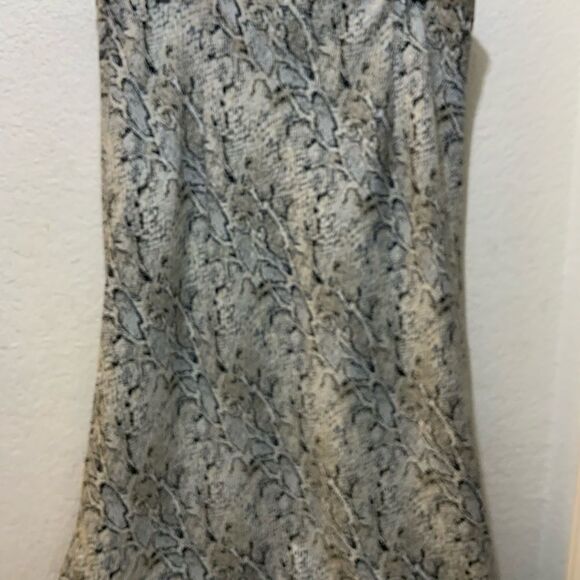 Rachel Zoe cream snake print pull on midi skirt size 12 - Picture 3 of 9